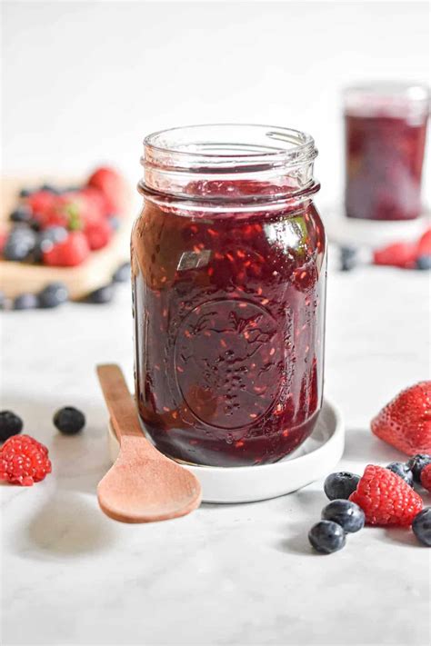 Simple Instant Pot Mixed Berry Jam Lynns Way Of Life
