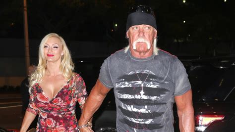 Hulk Hogan Gets Body Slammed For Photo Of His Wife Jennifer Celebrating