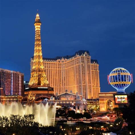 7 Ways To Chill In Las Vegas This Summer Las Vegas Deals Las Vegas