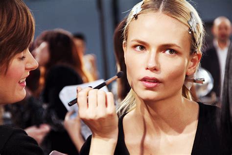 Professionals Advise How To Prep Skin For Makeup Into The Gloss