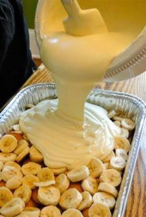 The title of this recipe is so fitting! Yummy banana pudding. Paula Deen | Starving | Pinterest