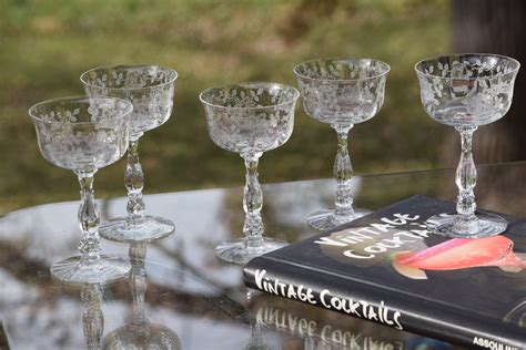 Vintage Etched Crystal Cocktail ~ Martini Glasses Set Of 4 Fostoria Willowmere Circa 1938