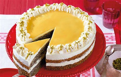 Ostern ist die perfekte gelegenheit, mal wieder für freunde und familie zu backen. Mohn-Eierlikör-Kuchen | Kuchen und torten, Kuchen und ...