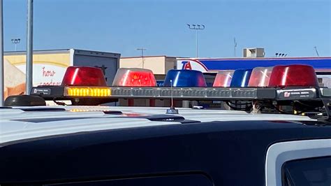 Las Vegas Swat Team Responding To Armed Man Who Barricaded Himself