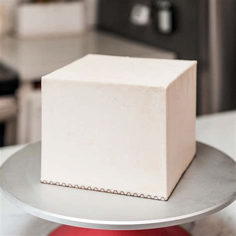 How To Panel A Square Cake In Fondant Video Tutorial Sugar Geek Show