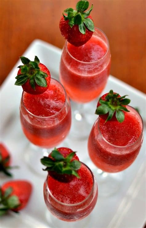 Easy Frosty Strawberry Mimosas Small Town Woman