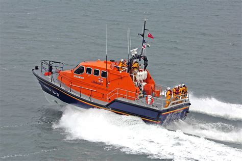 Angle Rnli Lifeboat Assists Motor Boat Rnli