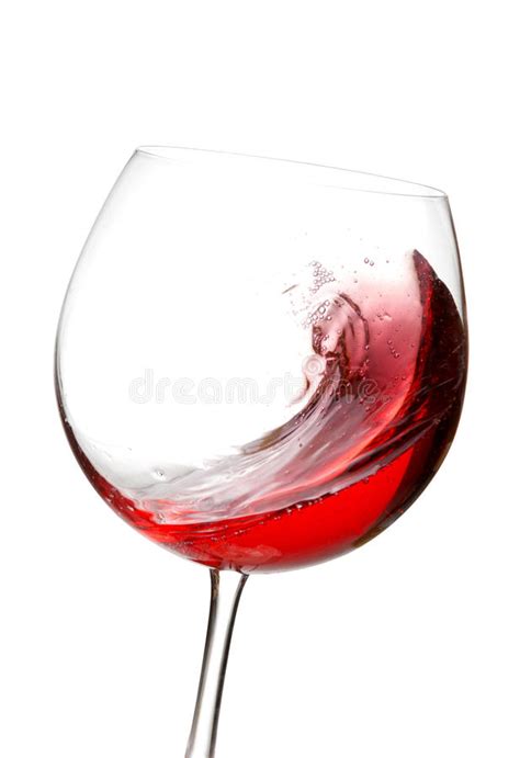 Hier finden sie omas beste tipps funktioniert auch auf kleidung. Glas Rotwein Fiel Auf Teppich, Stockfoto - Bild von ...