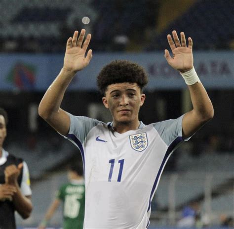 Jadon sancho has told boss gareth southgate he does have the major tournament experience to be let off the leash for england. Borussia Dortmund: Engländer stinksauer wegen BVB ...