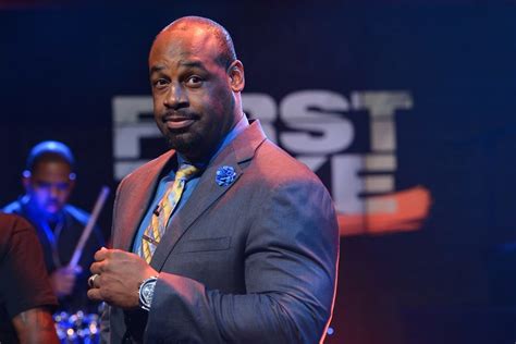 Donovan Mcnabb Fired By Espn After Sexual Harassment Allegations