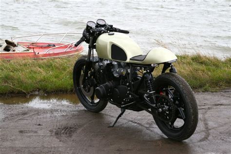 Nove dunlop gume, lanac lančanici, gel akumulator, komplet lamele i potisne ploče, gps sat, veći kočioni diskovi stavljeni sa honde na prodaju cafe racer honda cb400n 1983 registrovana do 07.2021g. 1978 SUZUKI GS750 CAFE RACER FOR SALE. Engine has a had a ...