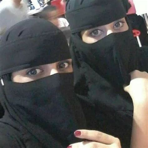 صور سعوديات نساء السعودية في سوق العمل احاسيس جريئة