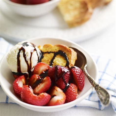 You can use any combination of fresh berries in this recipe. Pin on Delicious LOW FAT Desserts