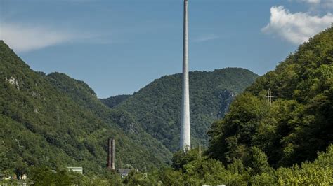 Kandidatka za olimpijsko zlato v športnem plezanju janja garnbret sprejema vesti o preložitvi oi v tokiu z obžalovanjem, saj se jih je res vselila, a hkrati. Janja Garnbret in Domen Škofic preplezala trboveljski ...