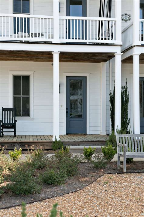 These 18 diy outdoor decor projects range from patio decor ideas to porch improvements and even include a few ways you can stylize for an outdoor space, large window panes make great dividers. windows and porch | Outdoor decor, Windows, Porch