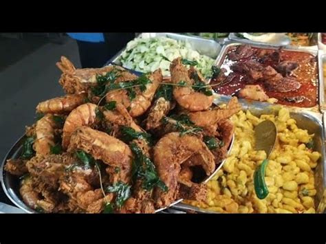 It was popularized by tamil muslim traders from india. Nasi Kandar Deen Maju (Longest Queue) - Malaysian Street ...