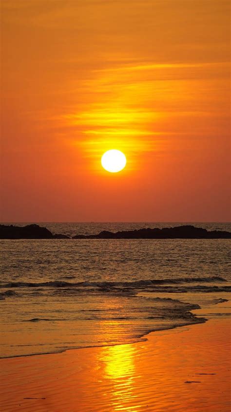 Golden Hour Beach Sunset Wallpaper Sunset Wallpaper Heartbreak