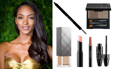 dans la trousse de jourdan dunn cosmétiques etc