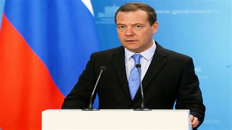 Renuncia El Primer Ministro De Rusia Dimitri Medvedev Y Todo Su