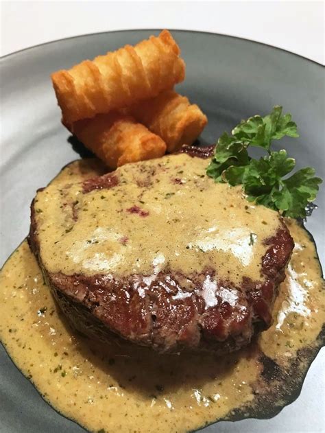 Filetsteak mit Sauce Café de Paris