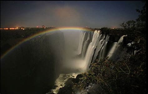 The Victoria Falls Lunar Rainbow Victoria Falls Waterfall Wonders