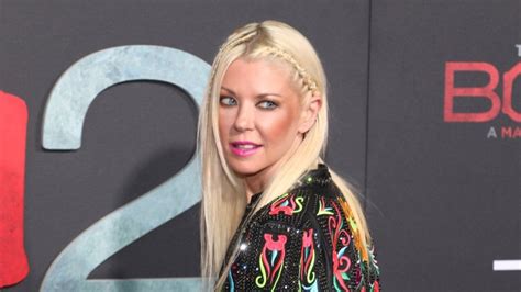 Tara Reid Says She Wasnt Booted Off Plane But Rather Deboarded Over