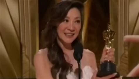Michelle Yeoh Brings Her Oscar Home To Her Mum In Malaysia Newshub