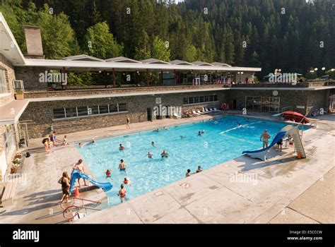 Radium Hot Springs Hi Res Stock Photography And Images Alamy