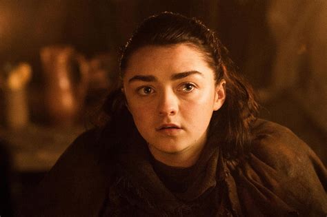 Arya Stark Sansa Stark Game Of Thrones Season 7 Game Of Thrones Tv