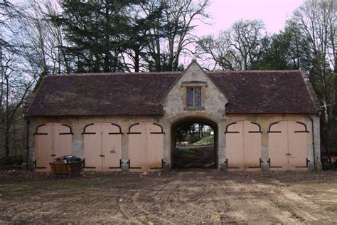 Cheapest prices for the coach house, bath, bath. West coach house, Colesbourne Park... © Vieve Forward ...