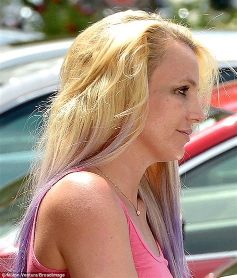 Britney Spears Flies Commercial To Hawaii With Sons After Revealing