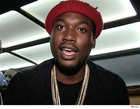 Effiong Eton Judge Rules Meek Mill Violated Probation Faces Jail Time