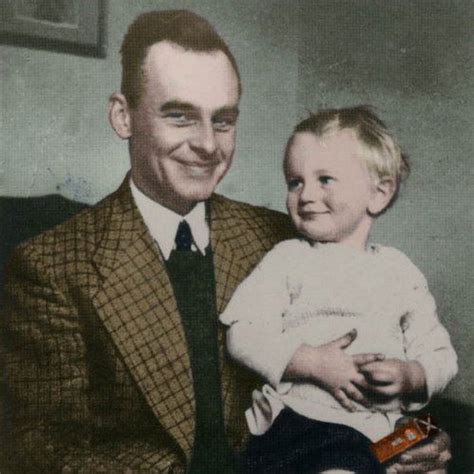 His intelligence reports, smuggled out in 1941, were among the first eyewitness accounts of auschwitz atrocities: Zapowiedź Kim naprawdę był Witold Pilecki ...