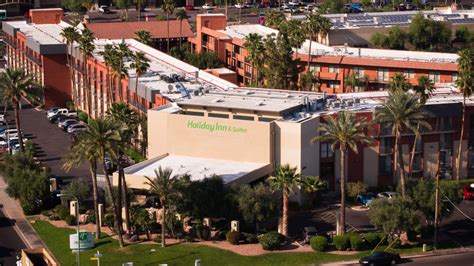 Holiday Inn And Suites Phoenix Airport Caliber