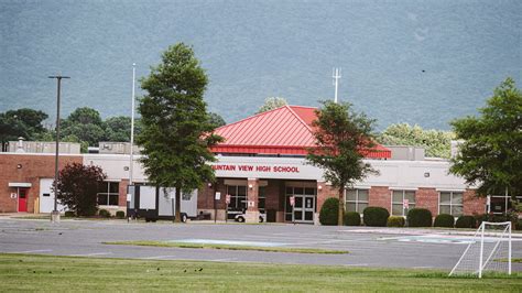 Virginia High Schools Name Change Stirs Fury And Debate The New York