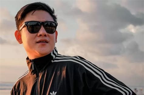 Fakta Menarik Bobon Santoso YouTuber Yang Bikin Luna Maya Dilarikan Ke RS Akurat