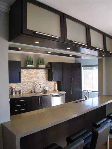 Contemporary Kitchen Cabinets For A Posh And Sleek Finish
