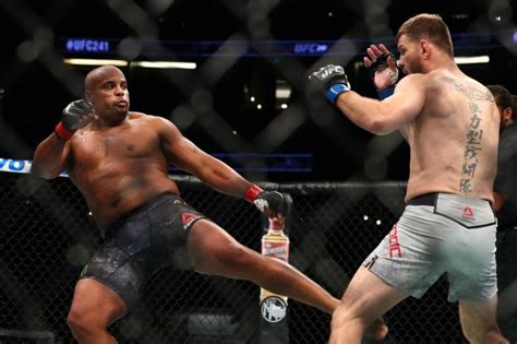 Full Main Fight Card Revealed For Ufc 252 Featuring Daniel Cormier