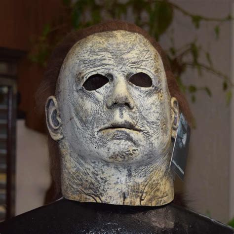 Trick Or Treat Studios Mask Halloween 2018 Michael Myers3 - NWT HALLOWEEN 2018 MICHAEL MYERS MASK TRICK OR TREAT STUDIOS COSTUME