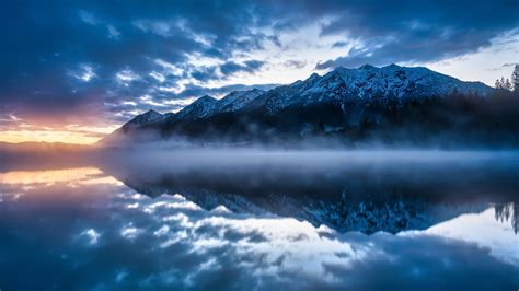 2560x1440 Mountain Reflection On Lake Side 1440p