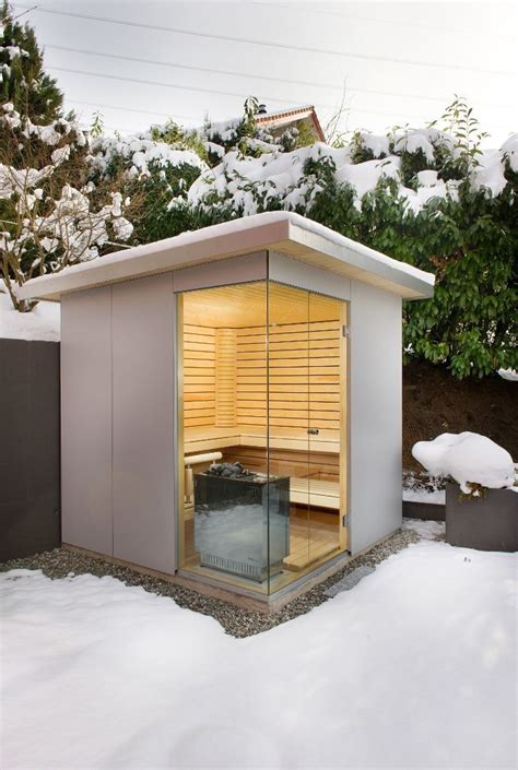 Just a few quick steps from your back door waits a garden sauna guaranteed to bring out relaxation. Der Bau einer #Outdoor #Sauna kann überraschend einfach ...