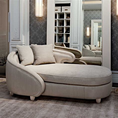 Modern design for a large lounge chair for bedrooms, made in a curved shape. Curved Contemporary Chaise Longue