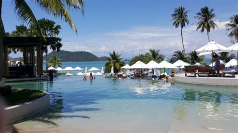 pool pullman phuket panwa beach resort cape panwa holidaycheck phuket thailand