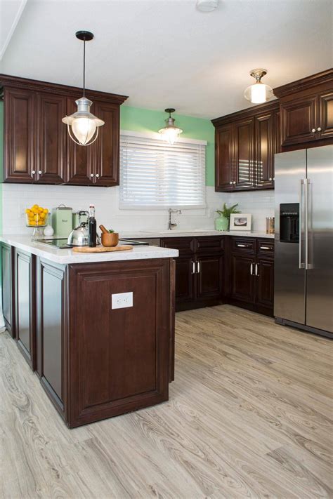 All of our stain colors appear darker and richer than they do on other lighter give your cherry wood cabinets a few years to mature and their colors will continue to deepen. Light Cherry Cabinets Luxury Small Kitchen Design with ...