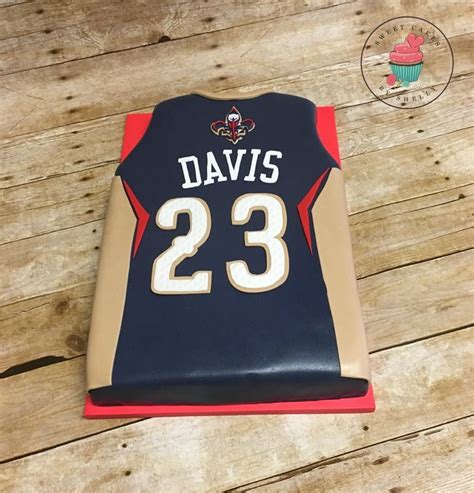 Where others fail, the salina big s/o to pelicans starter @mveal2 for doing work outside of basketball and becoming a shrine bowl pick. Basketball Pelicans jersey cake | Basketball cake ...