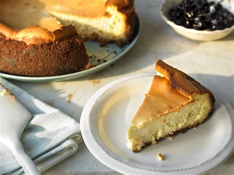 Tall and Creamy Cheesecake Recipe | Recipe | Creamy ...