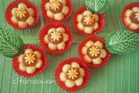Confirm patah lengan kekdah nyerr!! Biskut Tart Nenas Bunga - step by step ~ Resepi Terbaik ...