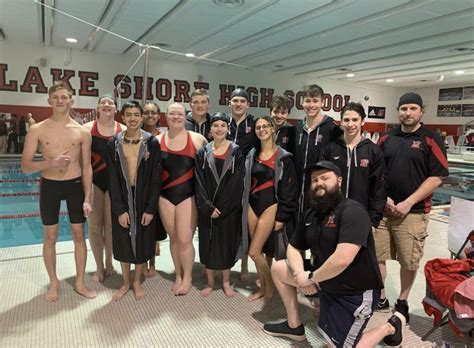 Rhs Swim Team Gets Second At Divisions The Panther Prowl
