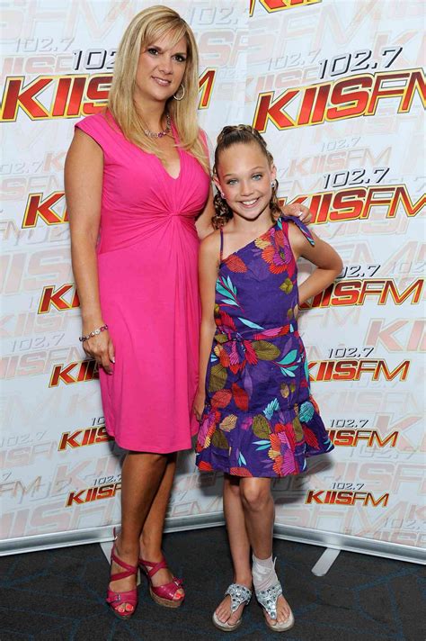 maddie ziegler s mom apologized for what she put her through on dance