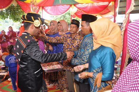 Tradisi Unik Dalam Acara Pernikahan Suku Mandailing Sumatra Utar